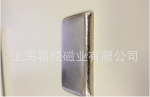 【單面磁鐵】折射效果主要由什么決定的？